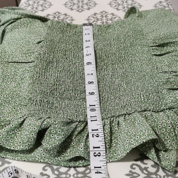 H&M Green Ruched Blouse - Picture 7 of 8